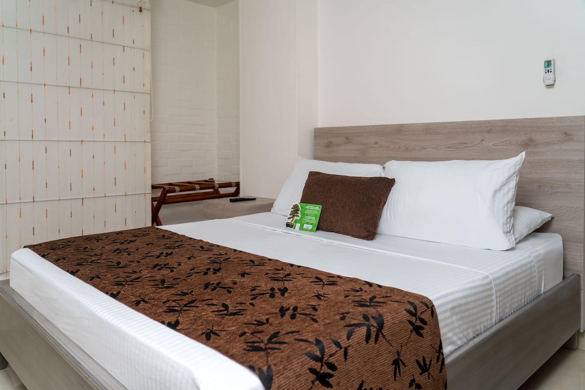 Apartment, 2 Bedrooms | Minibar, in-room safe, desk, soundproofing