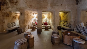 Se sirven desayunos, comidas y cenas