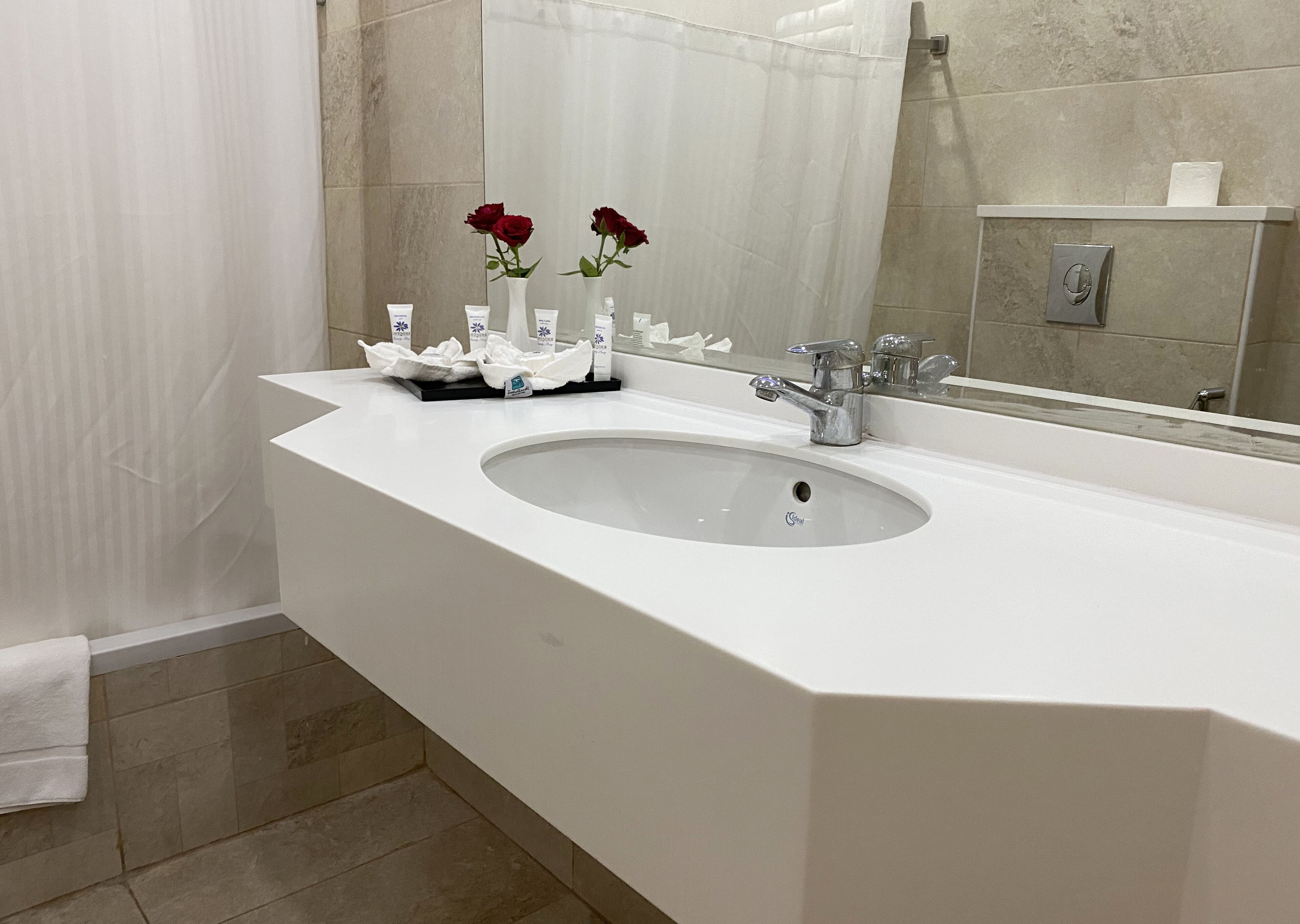 basic single room | bathroom | bathtub, hair dryer, bathrobes, slippers