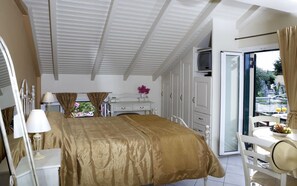 Studio, Sea View (for 2) | Egyptian cotton sheets, premium bedding, Select Comfort beds