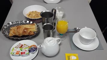 Daily full breakfast for a fee