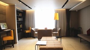 Unclassified image, 2 of 77, button - Homeinn Plus Hotel (Beijing Sanlitun Tuanjiehu Subway Station) (Beijing)