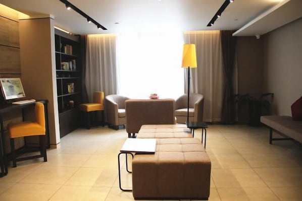 Interior - Homeinn Plus Hotel (Beijing Sanlitun Tuanjiehu Subway Station) (Beijing)