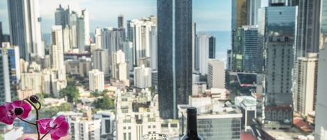 Breakfast, lunch, dinner served; international cuisine