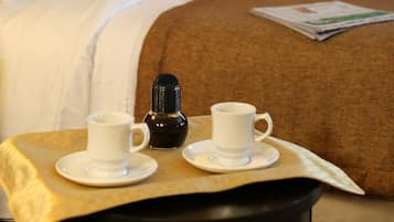 Sábanas de algodón egipcio, ropa de cama hipoalergénica y minibar