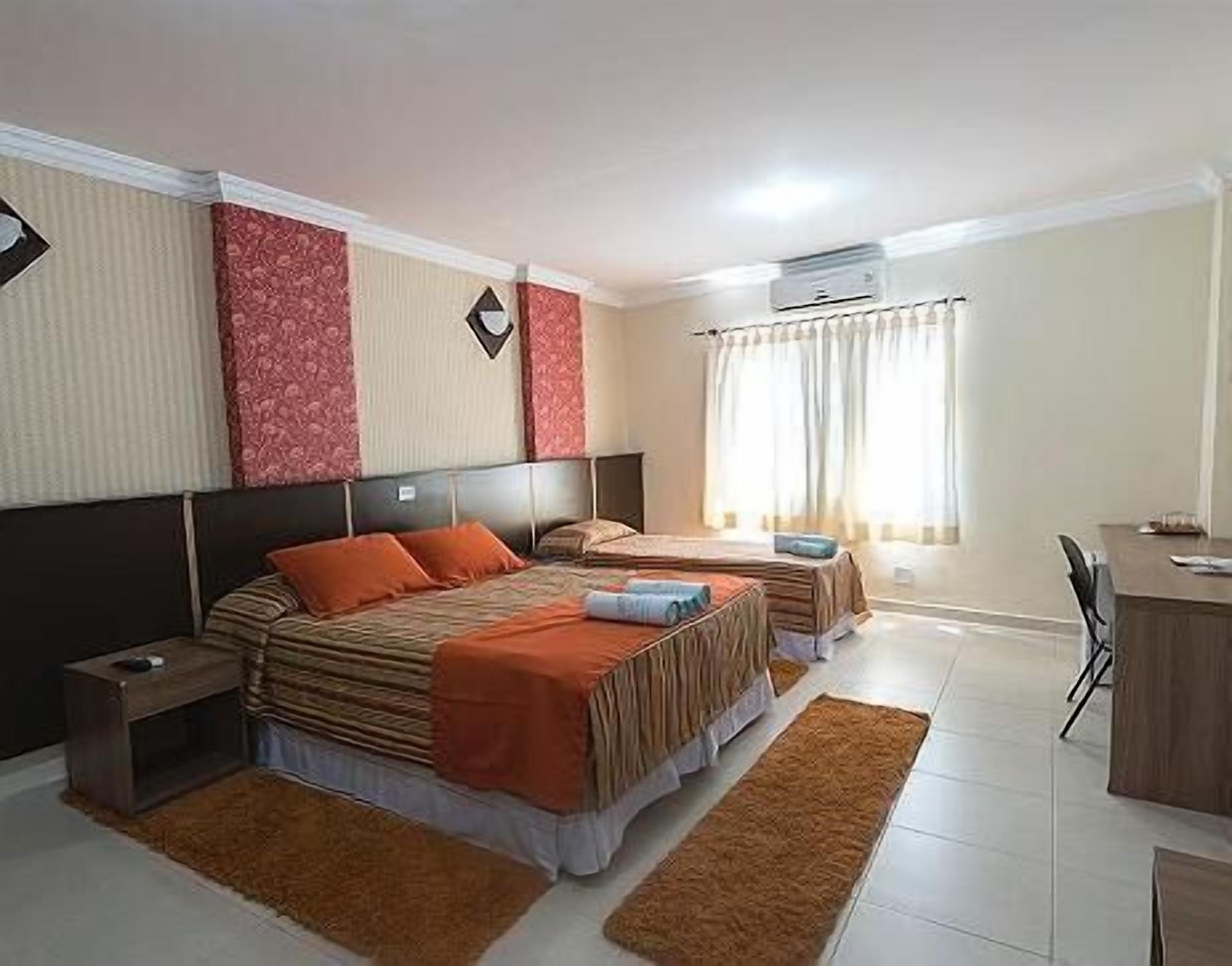 迷你吧、房內夾萬、遮光窗簾/窗簾、免費 Wi-Fi