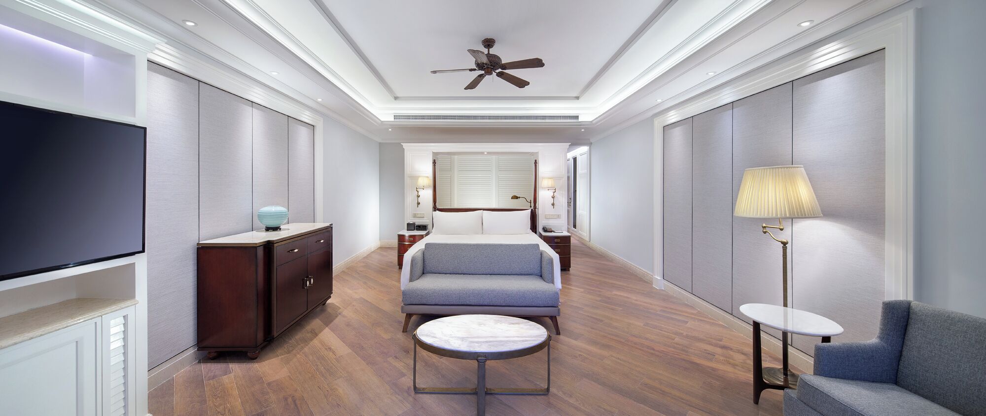 room, 1 king bed, balcony | 1 bedroom, premium bedding, down duvets, minibar