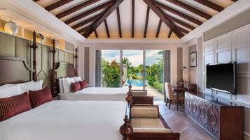 Villa, 2 chambres, piscine privée | Piscine | 4 piscines extérieures, parasols de plage, chaises longues