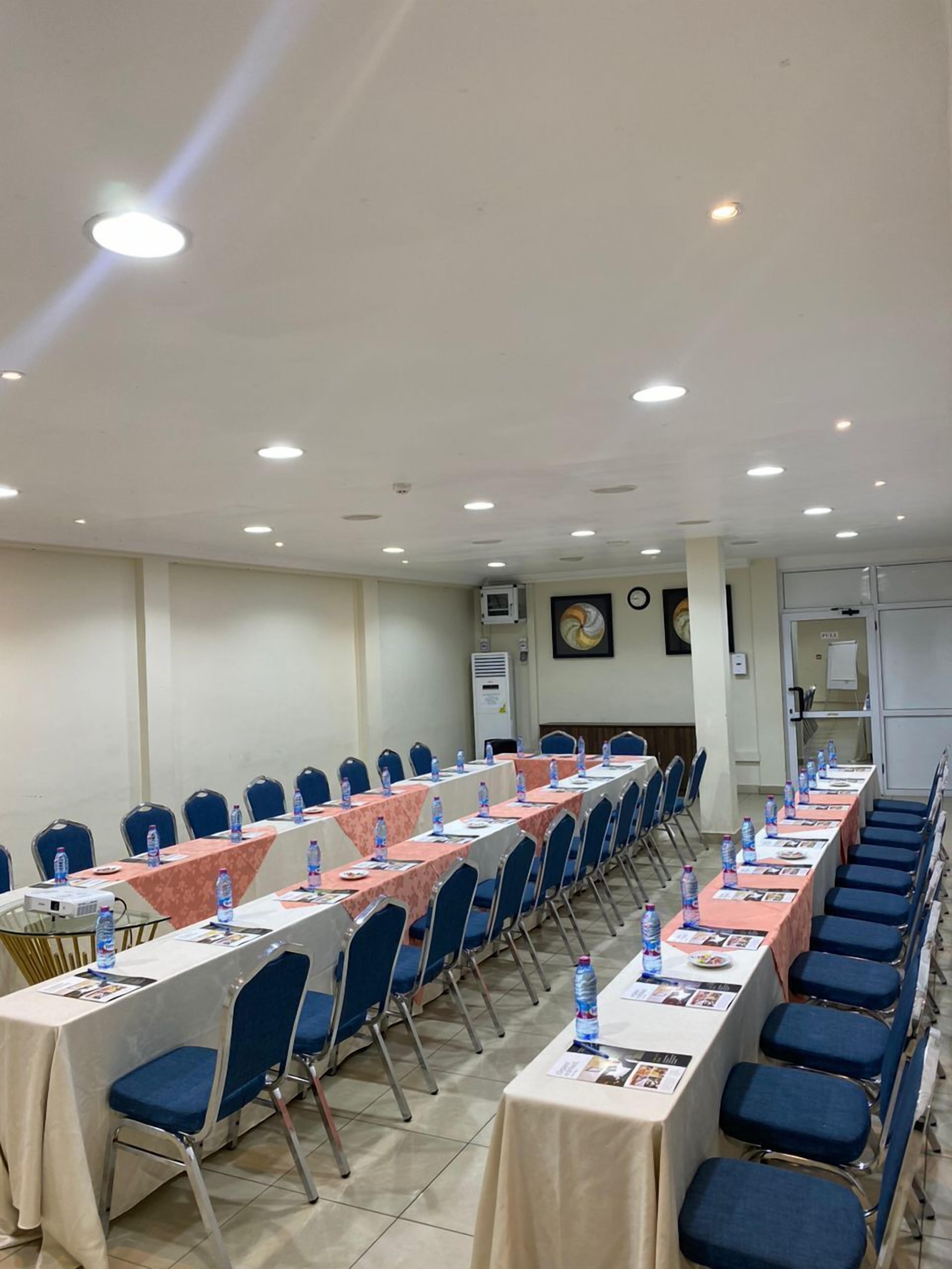 Foto - Airport West Hotel