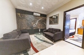 Executive Room | Living area