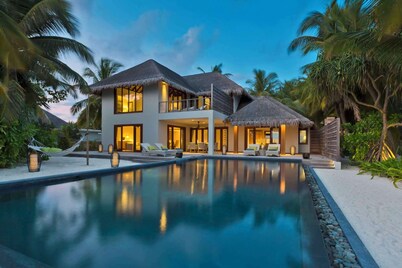 Dusit Thani Maldives - 50 percent discount on transfers for stays until 20 Dec 2025