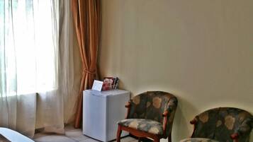 Luxury Twin Room, 2 Twin Beds | 14 bedrooms, premium bedding, down comforters, Select Comfort beds
