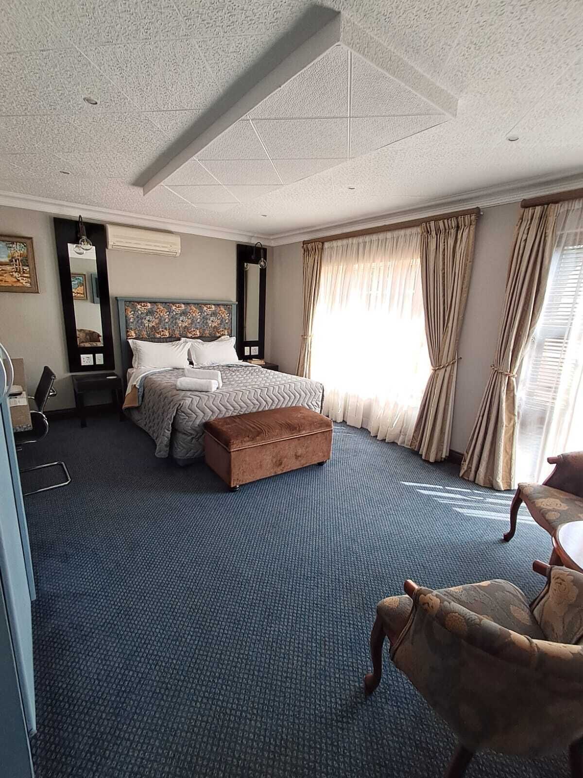 Superior Room, 1 Queen Bed | 14 bedrooms, premium bedding, Select Comfort beds, in-room safe