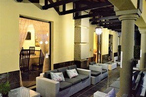 Terrace/patio - Constantia Manor Guest House (Pretoria)