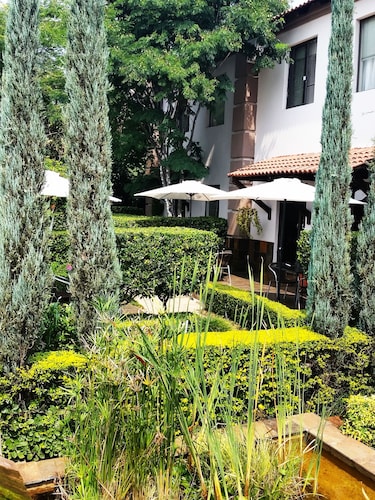 Constantia Manor Guest House