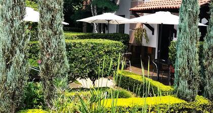 Constantia Manor Guest House