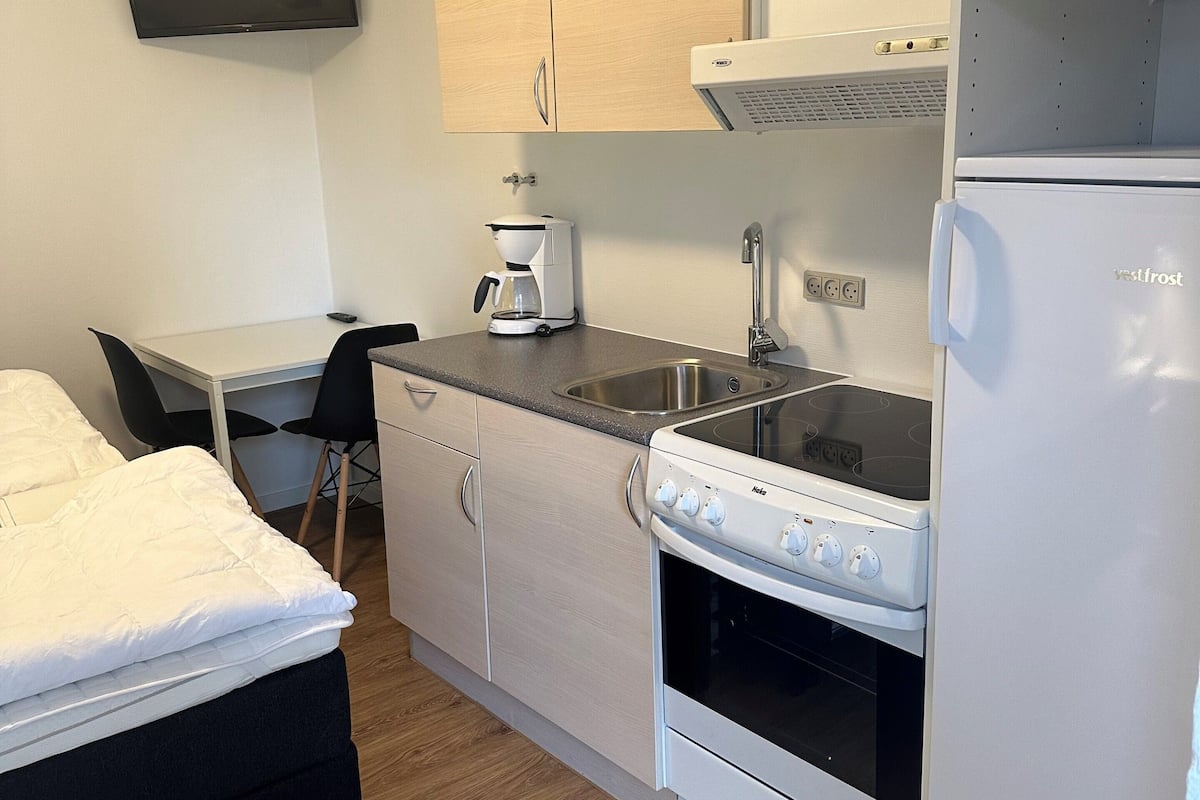 Estudio, 1 habitación | Sistema de insonorización, wifi gratis, ropa de cama