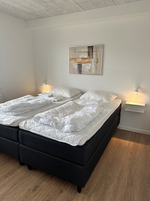 Geluiddichte muren, gratis wifi, beddengoed