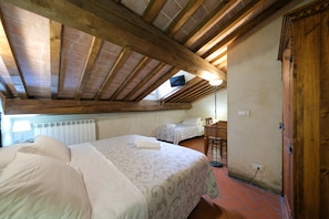 Classic Triple Room