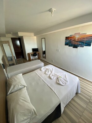 Quarto andar superior | Blackout curtains, iron/ironing board, free WiFi - Hotel Palmanova (Maceió)