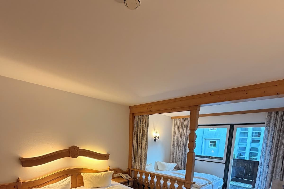 Standard Quadruple Room | 1 bedroom, individually decorated, individually furnished, soundproofing