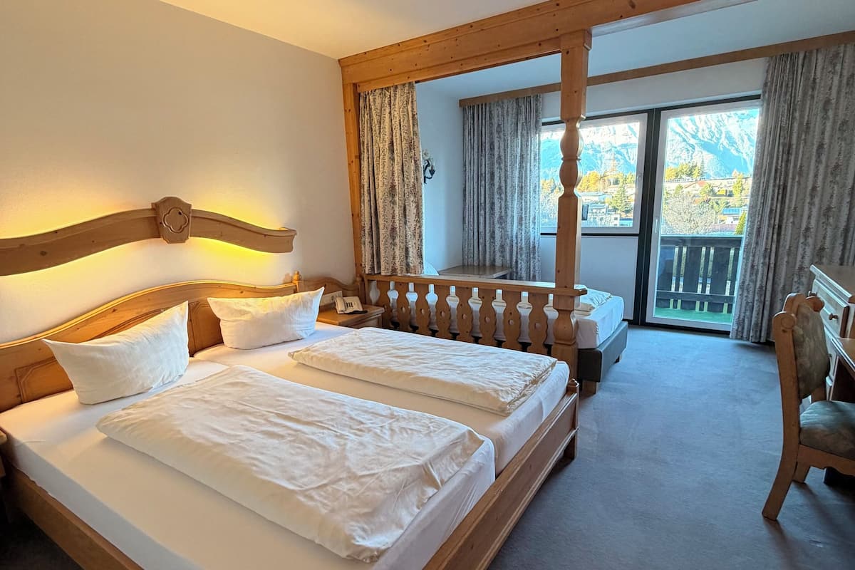 Standard Triple Room, Mountain View | 1 bedroom, individually decorated, individually furnished, soundproofing