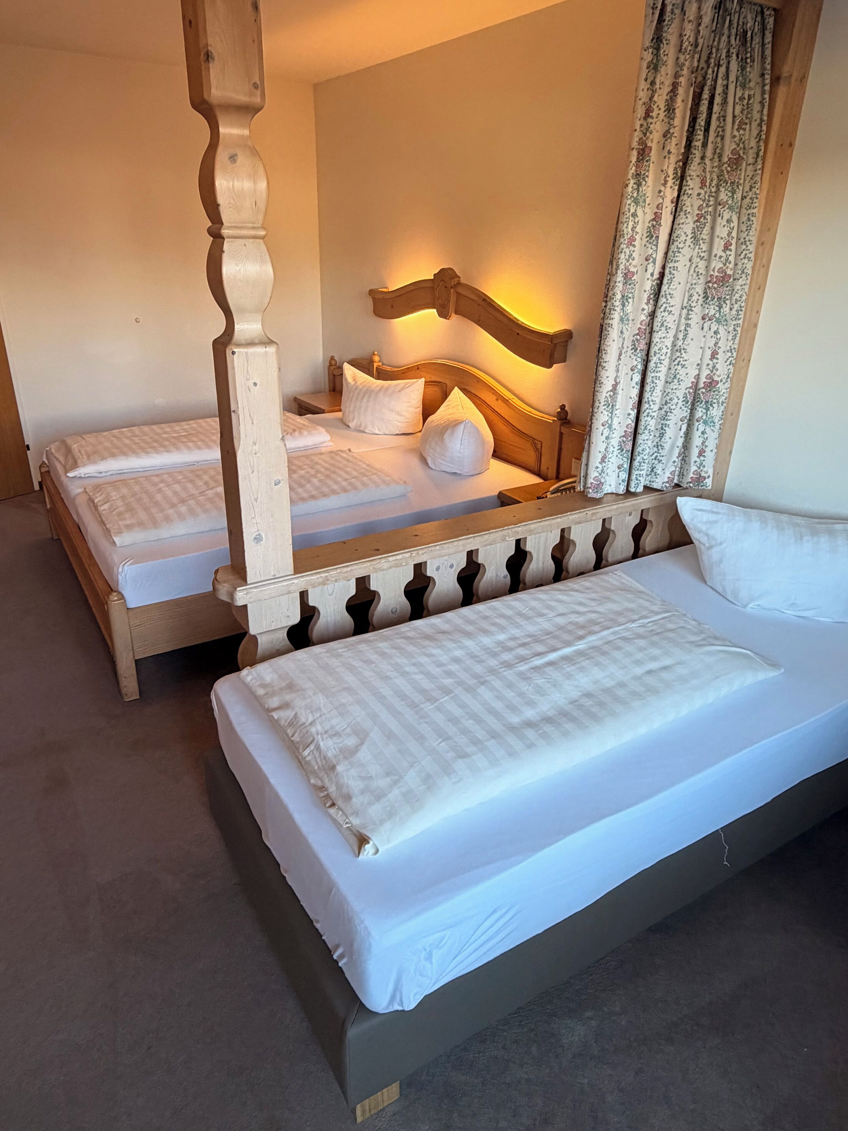 标准三人房 | 特色装修、特色家居、隔音、免费 WiFi