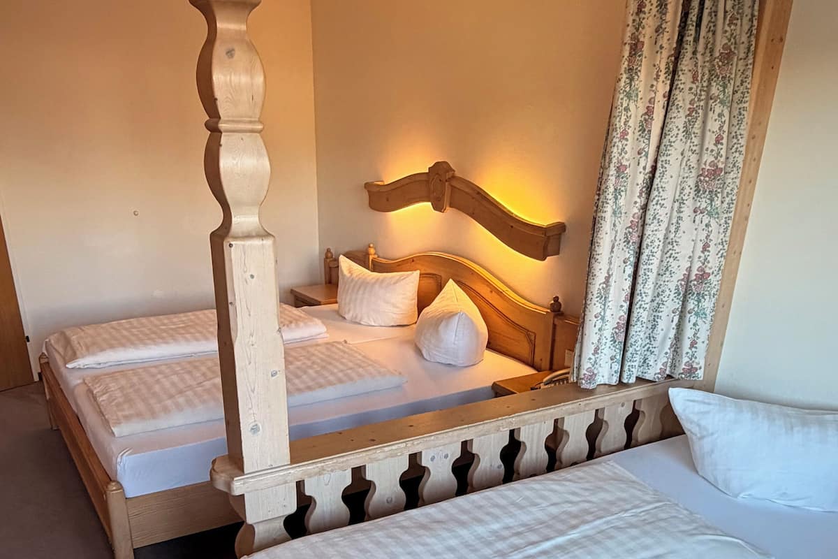 Standard Triple Room | 1 bedroom, individually decorated, individually furnished, soundproofing