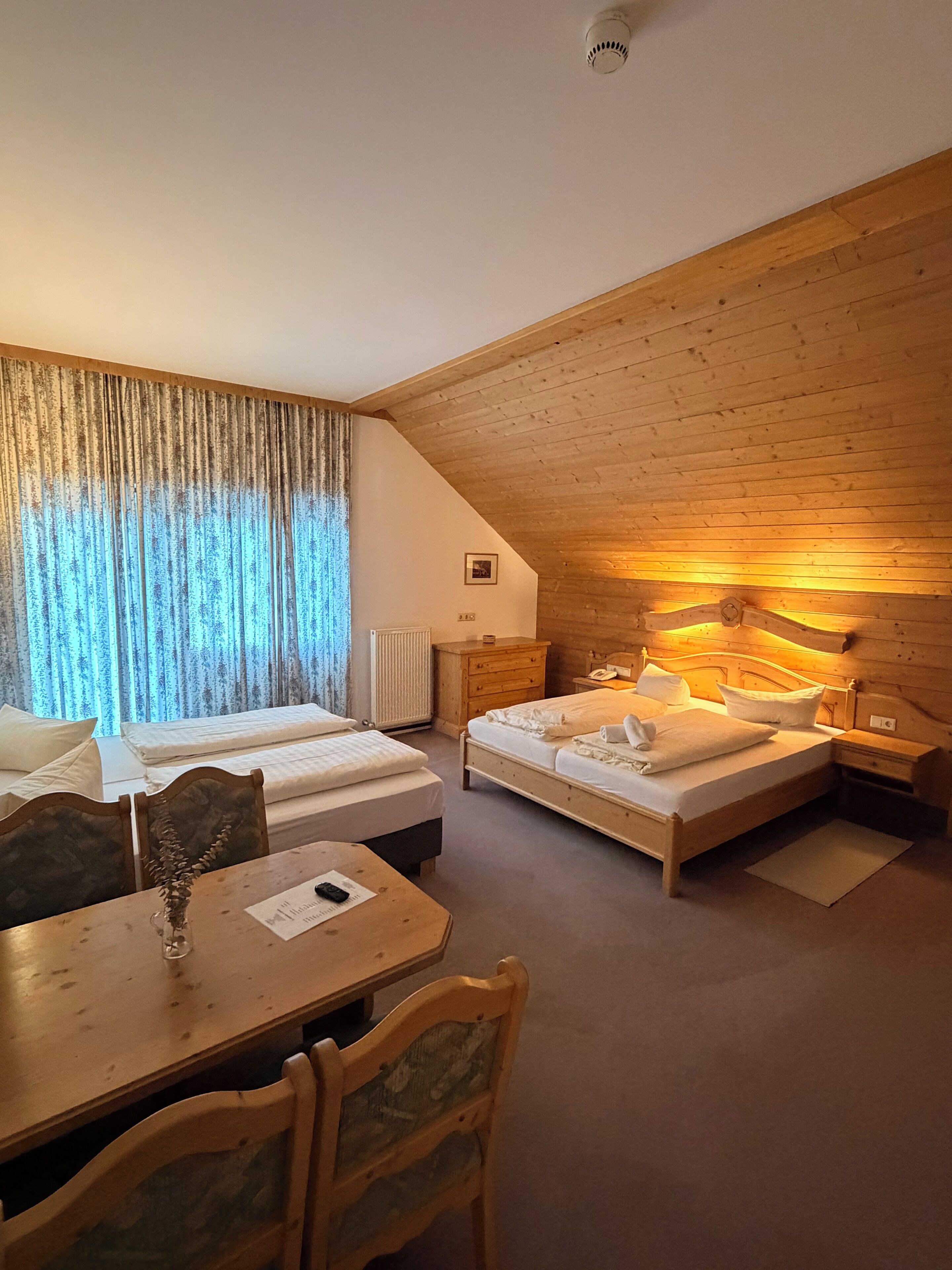 传统套房, 2 间卧室, 阳台 | 特色装修、特色家居、隔音、免费 WiFi