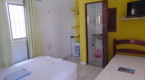 Blackout curtains, free WiFi - Malu Pousada (Fortaleza)