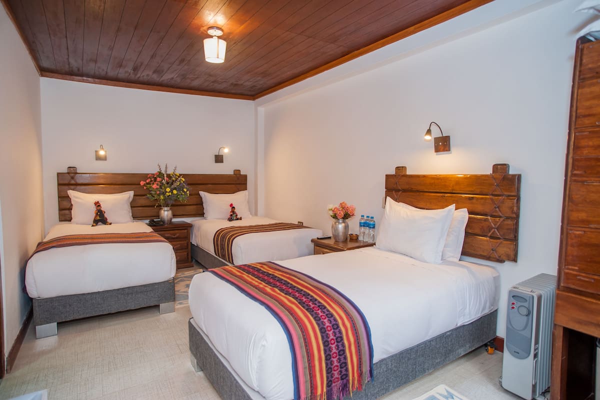 Chambre Triple Standard, 3 lits une place, salle de bains privée | 20 chambres, draps en coton égyptien, literie de qualité supérieure