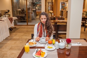 Dining - Alpacaterra Machupichu Hotel (Machu Picchu)