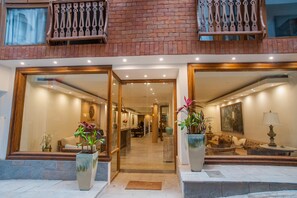 Property entrance - Hotel La Cabaña Machu Picchu (Machu Picchu)