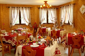 Daily buffet breakfast (EUR 20 per person)