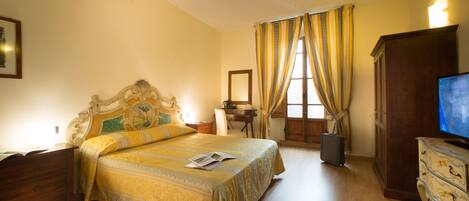 Double Room | Premium bedding, in-room safe, individually decorated, desk