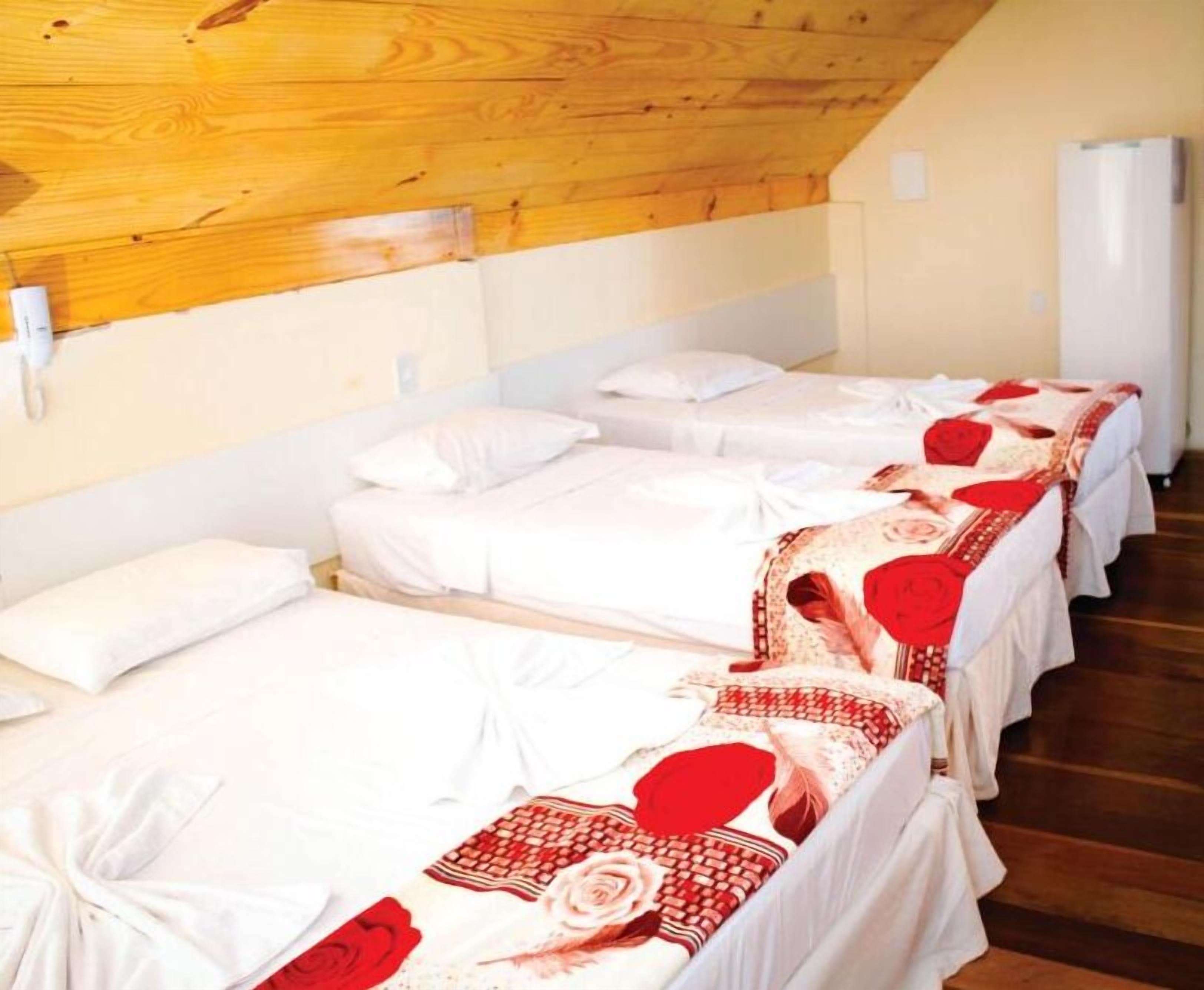 Standard Triple Room | Minibar, blackout drapes, free WiFi, bed sheets