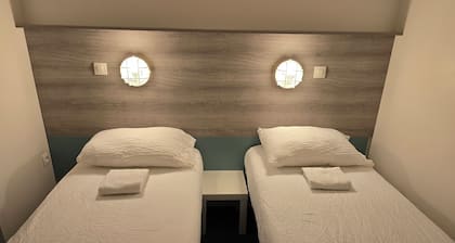 Brit Hotel Essentiel Poitiers â Gare du Futuroscope