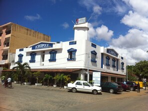 Exterior - Hotel Acropole (Cotonou)