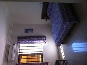 Premium bedding, Tempur-Pedic beds, minibar, individually decorated