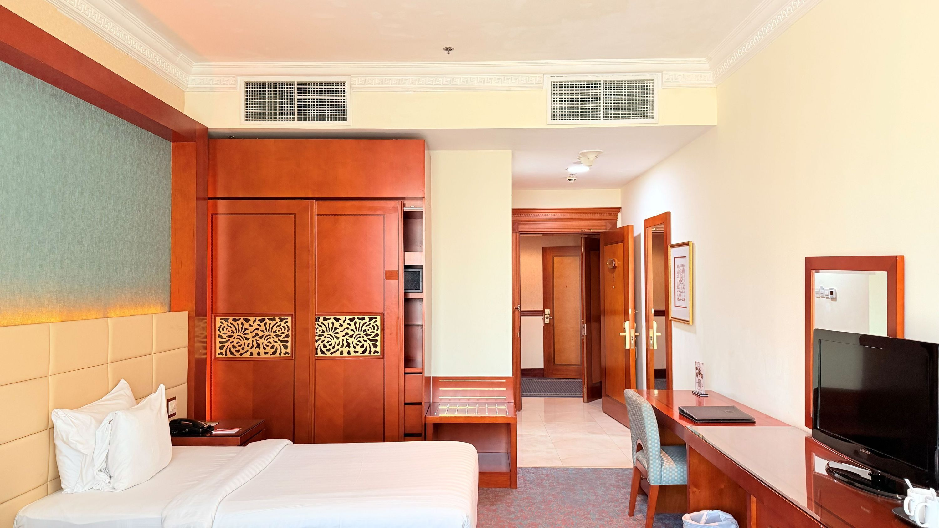 Superior Twin Room | Memory foam beds, in-room safe, desk, blackout drapes