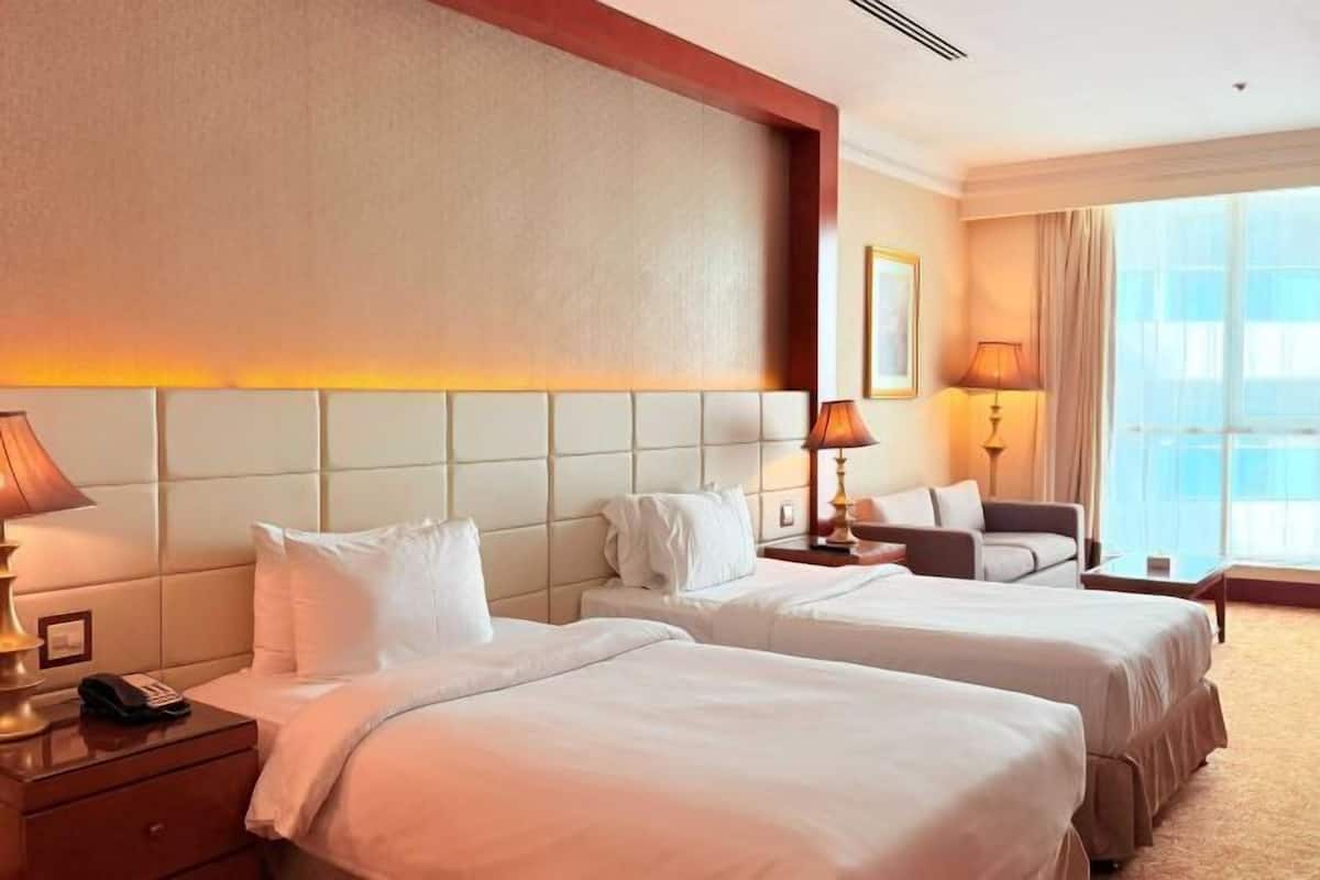 Memory-foam beds, in-room safe, desk, blackout curtains