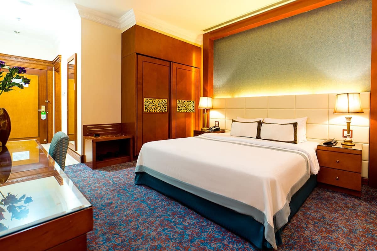 1 bedroom, memory-foam beds, in-room safe, desk