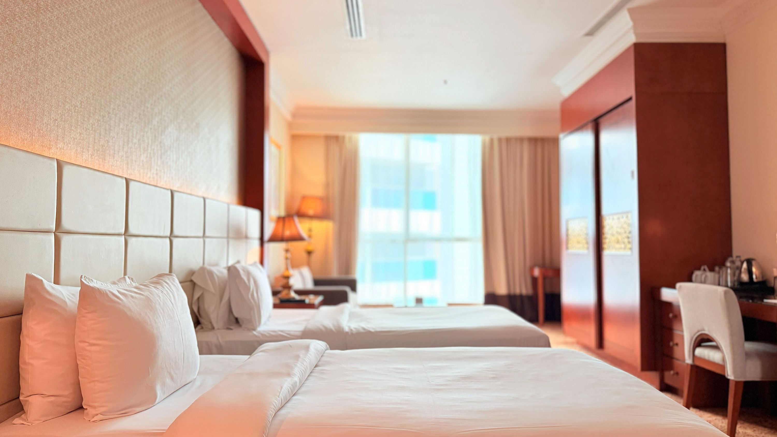 Deluxe Twin Room | Memory foam beds, in-room safe, desk, blackout drapes