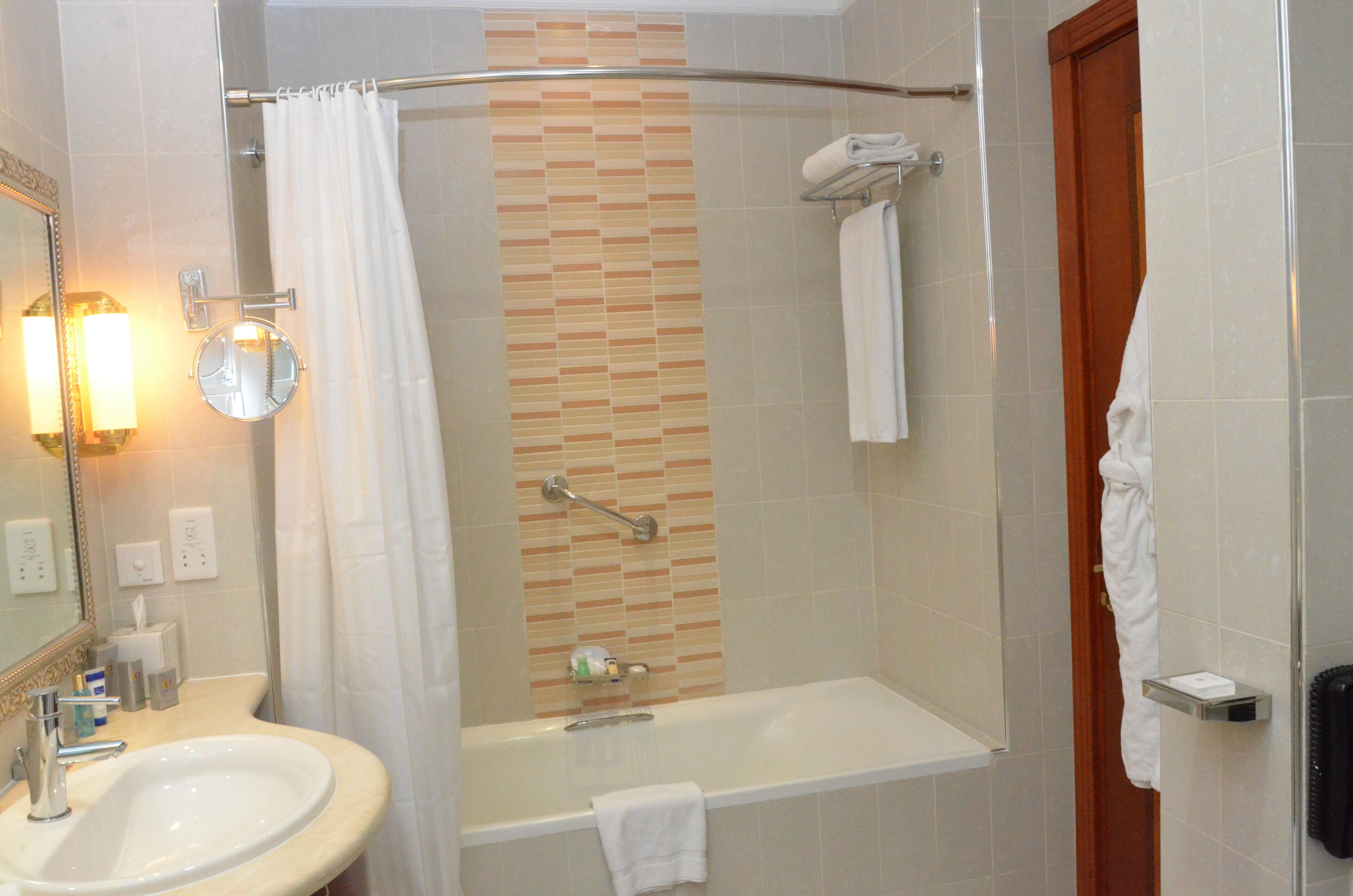 Photo - Grand Excelsior Hotel Al Barsha