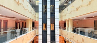 杜拜阿爾巴沙阿聯酋購物中心星期日飯店