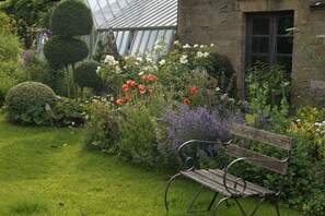 Garden - Lower Severalls Farmhouse (Crewkerne)