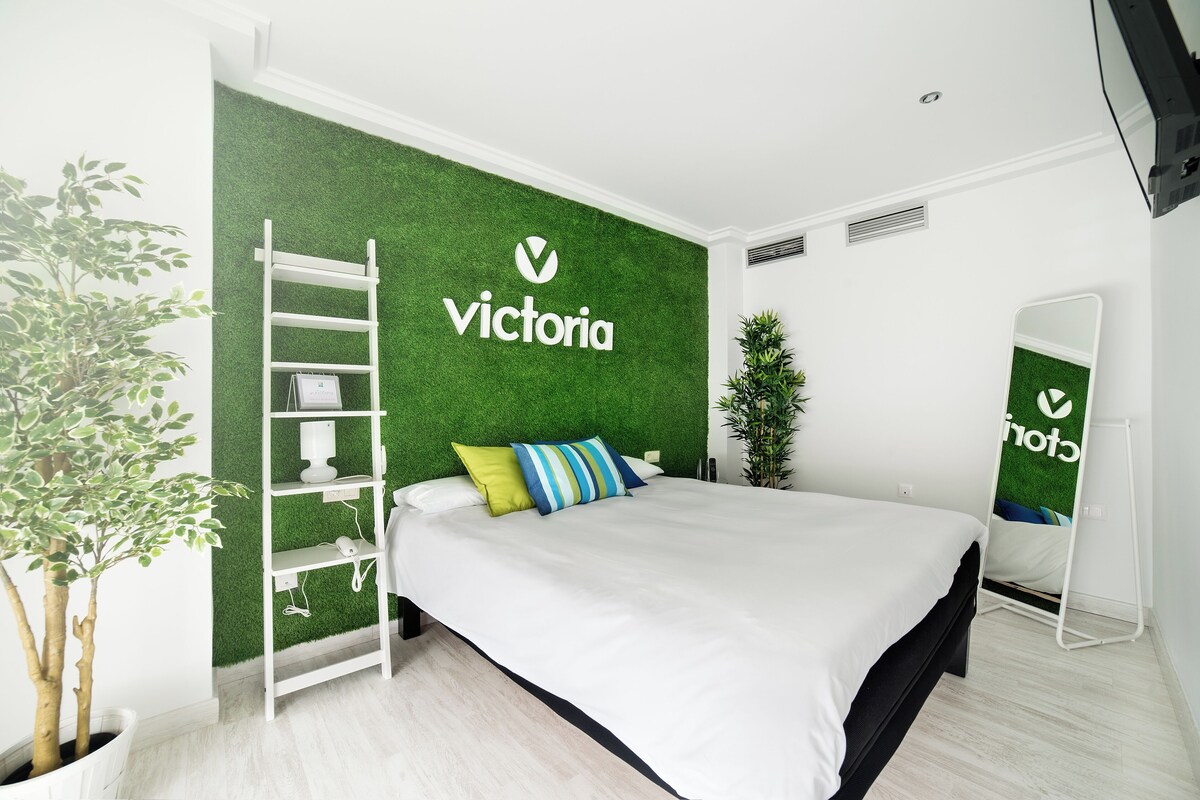 Family Room (Superior. 1 Queen Bed and 1 Bunk Bed) | Soundproofing, iron/ironing board, WiFi (free), bed sheets