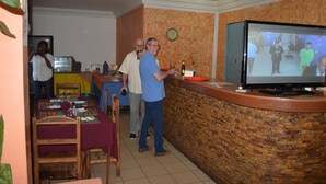 Unclassified image, 2 of 16, button - Hotel Mirabeau (Bamako)