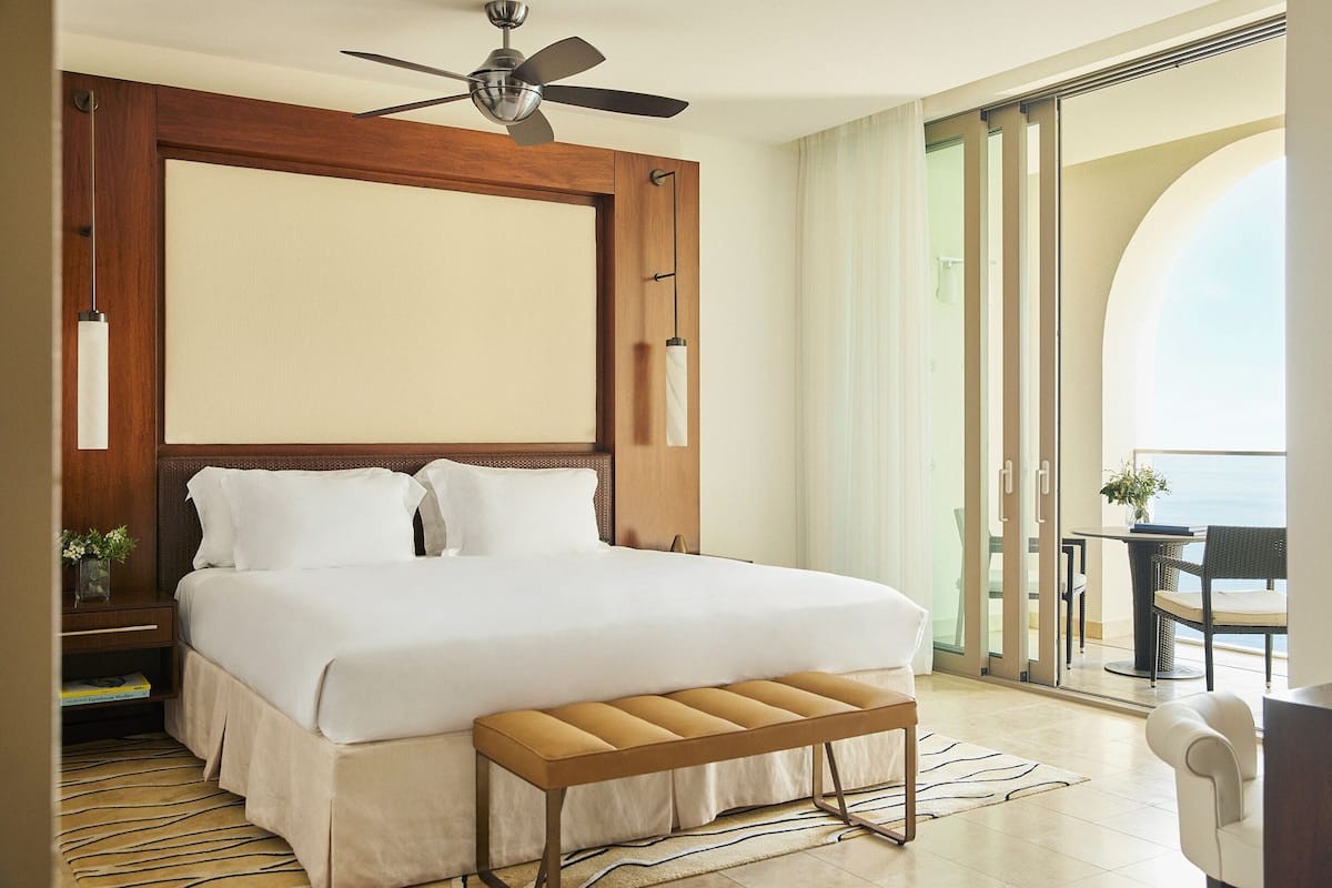 1 bedroom, premium bedding, down comforters, minibar