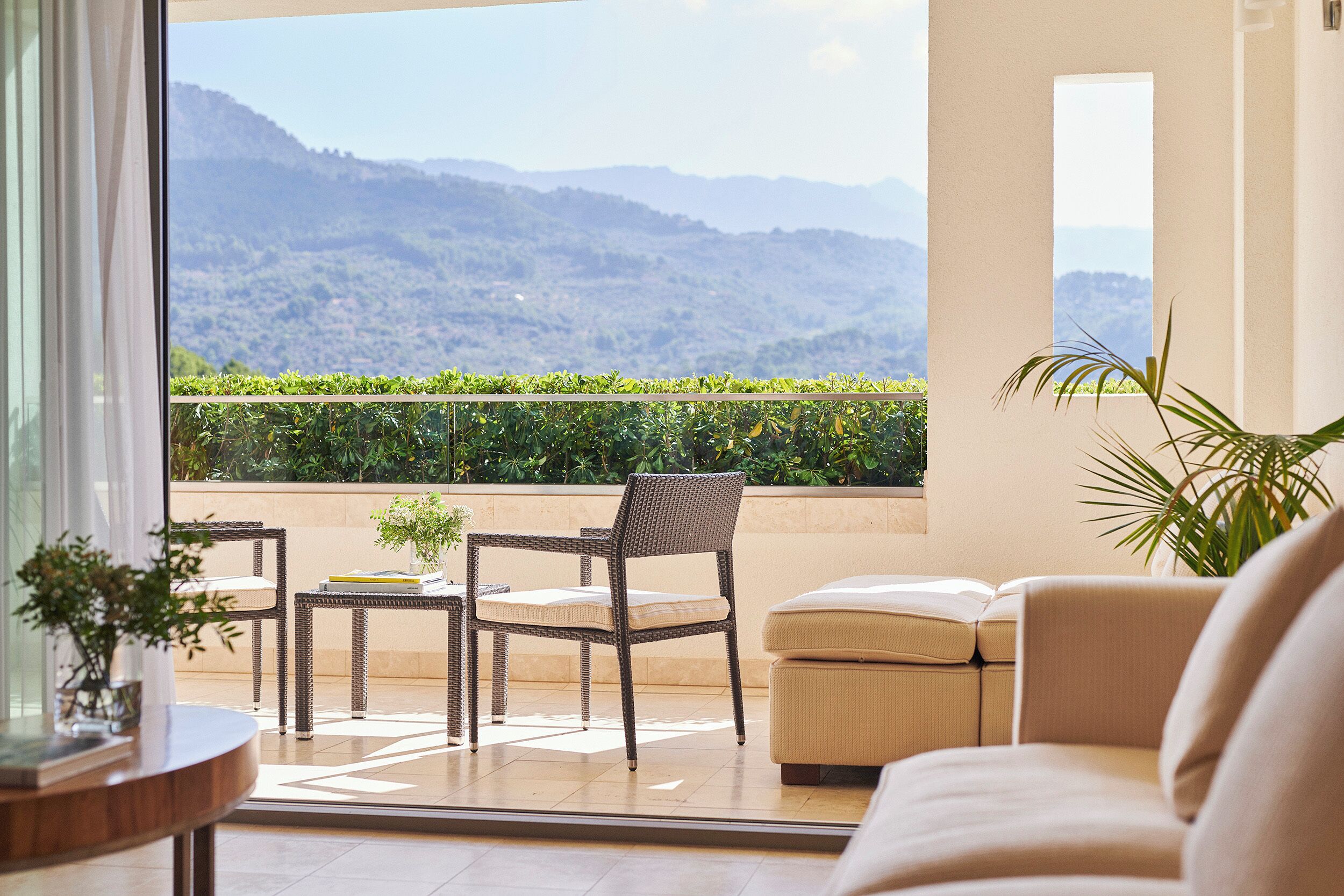 premium room, mountain view (tramuntana) | 1 bedroom, premium bedding, down duvets, minibar